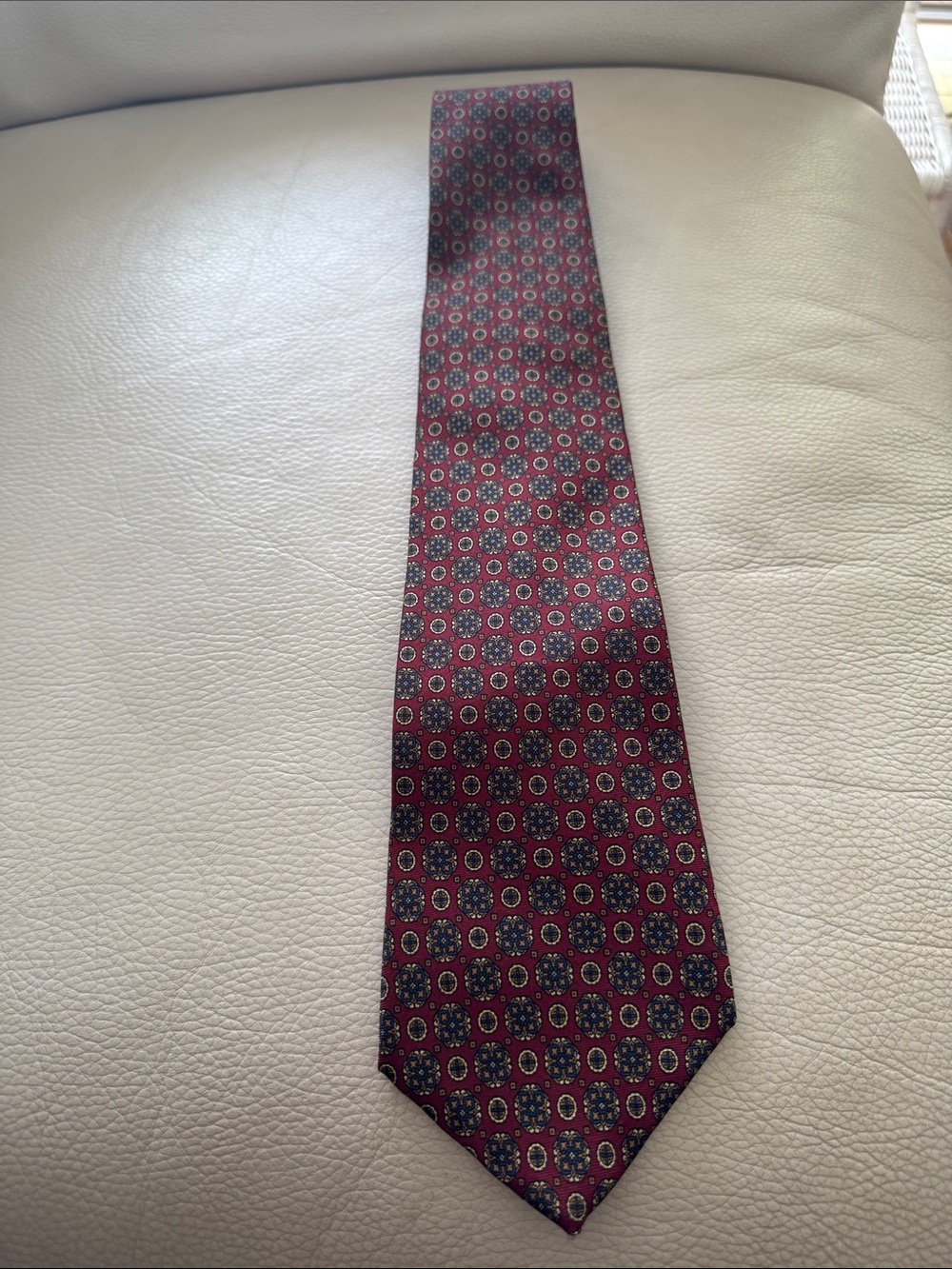 Men's Burgundy Geo-Medallion Silk Tie